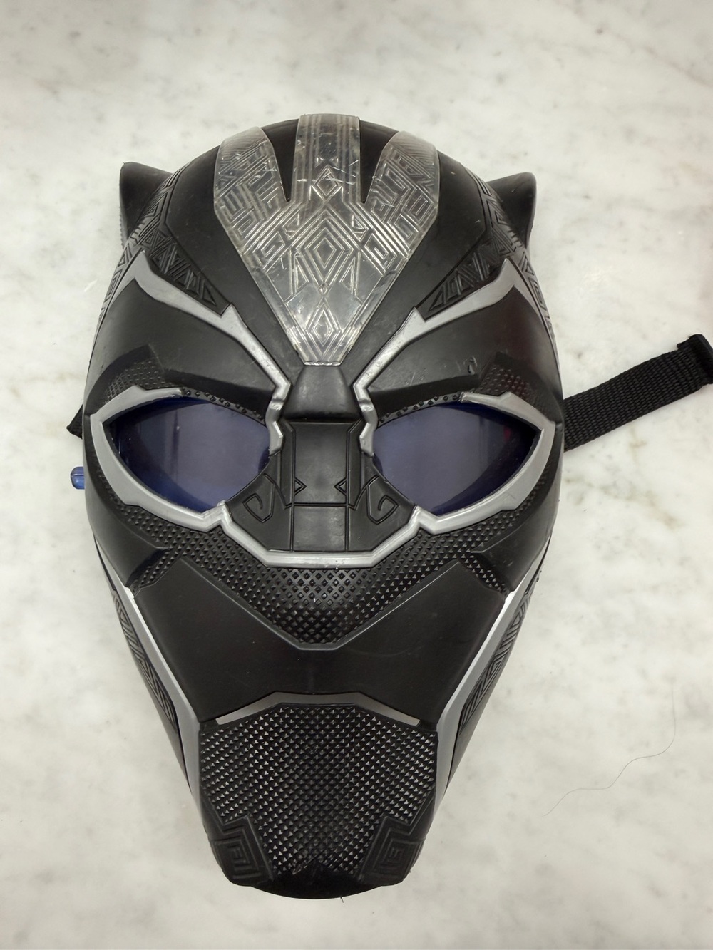 Marvel Black Panther Light Up Vibranium Power FX Mask Flip Down Lenses Halloween